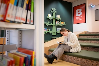 Goed nieuws voor boekenwurmen (en iedereen die dat wil worden): de Haagse bieb wordt gratis