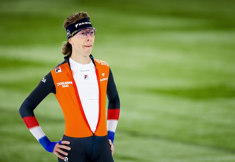 U shunday dedi: Men bir filmning pornografik tasvirlarini kordim, samimiy.