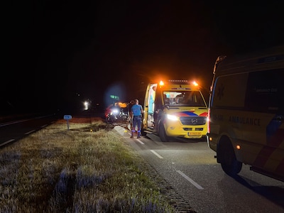 Man valt van fiets in Beuningen, krabbelt op, valt nog een keer en blijft roerloos liggen