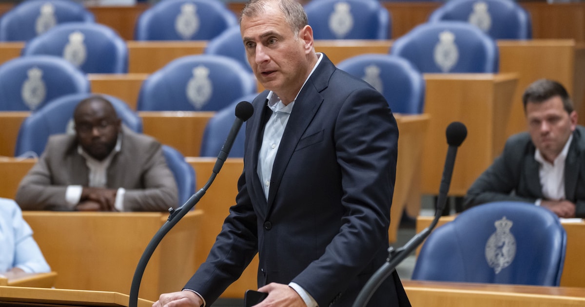 Kamer bekvecht na Loosdrecht over ‘ophitsende politici’, maar dit politieke spel zit er óók achter