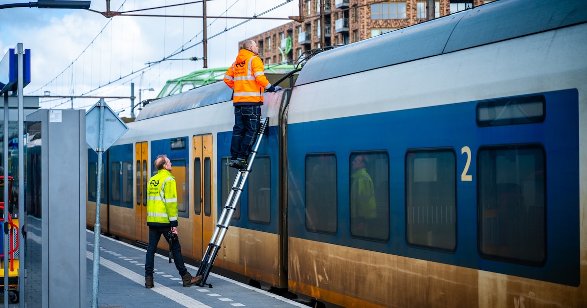 Defecte trein op station Alphen, geen treinverkeer tussen Utrecht en Leiden mogelijk