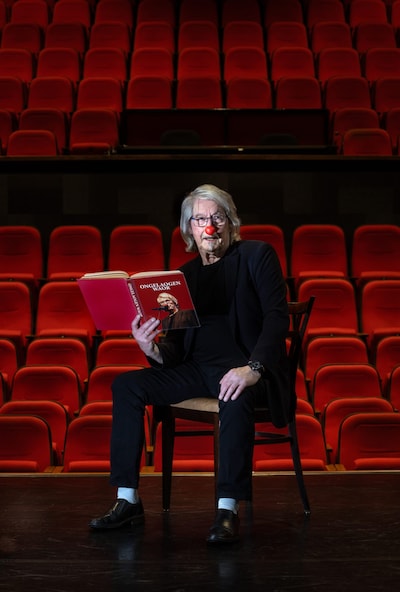 Joop Boxstart presenteert boek in Babberich