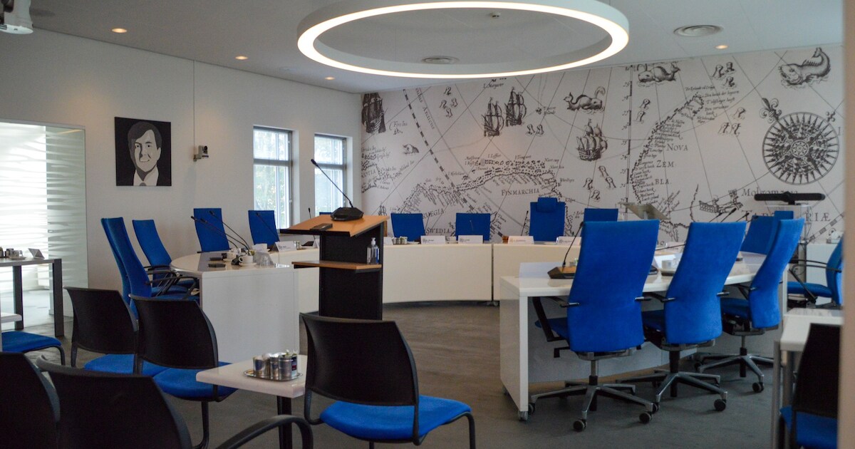 Verkiezingsdebat voor raadsverkiezingen op Terschelling in Westcord Hotel Schylge