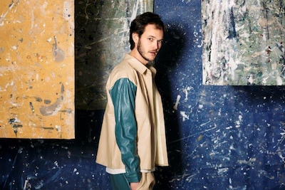 Ramon Chatrer brengt cabaretvoorstelling naar Zinder in Tiel