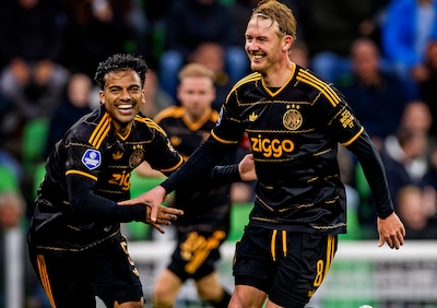 Vaessen zit mis: Brandt vergroot de marge van Ajax met tweede treffer tegen FC Groningen