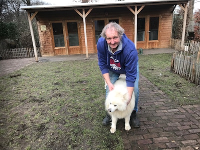 Gerard en Sil willen fokkerij met 100 honden beginnen in oude varkenshouderij, gemeente ziet dat abs
