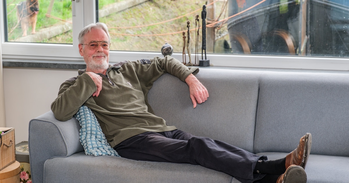 Bart verkoopt na 25 jaar zijn woonboot op ‘de mooiste plek van Vreeswijk’: ‘Je hebt hier altijd het 