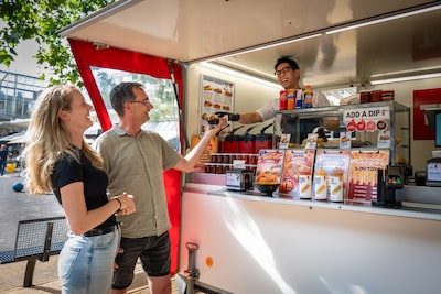 Tim runt derde generatie van loempiakar Truc di Tran: vergeet de sambal en ga voor de loeihete meatb