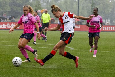 Feyenoord Vrouwen beginnen voorbereiding met ruime zege op Excelsior: vijf doelpunten na rust