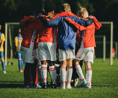 Vier voetbalclubs slaan de handen ineen om het jeugdtoernooi te redden met de Lighttown Cup