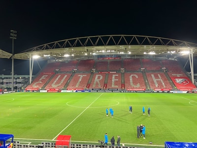 LIVE KNVB Beker | Jans verrast met Vesterlund en Bozdogan, veld FC Utrecht ligt er na witte weken pr