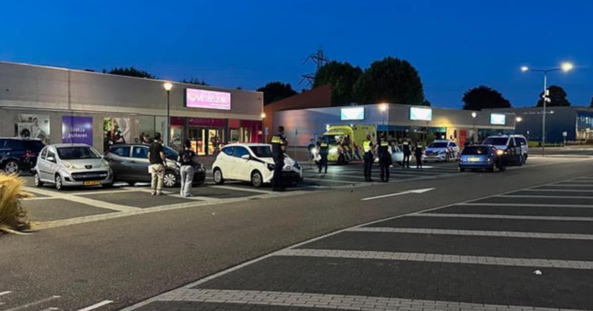 Meerdere auto's beschadigd na ongeval op Egelantier in Sittard
