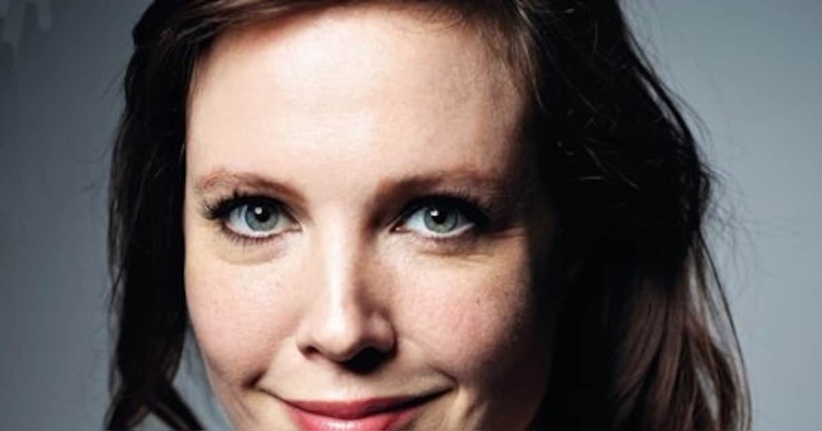 Ellen Deckwitz spreekt over poëzie in Nijmegen