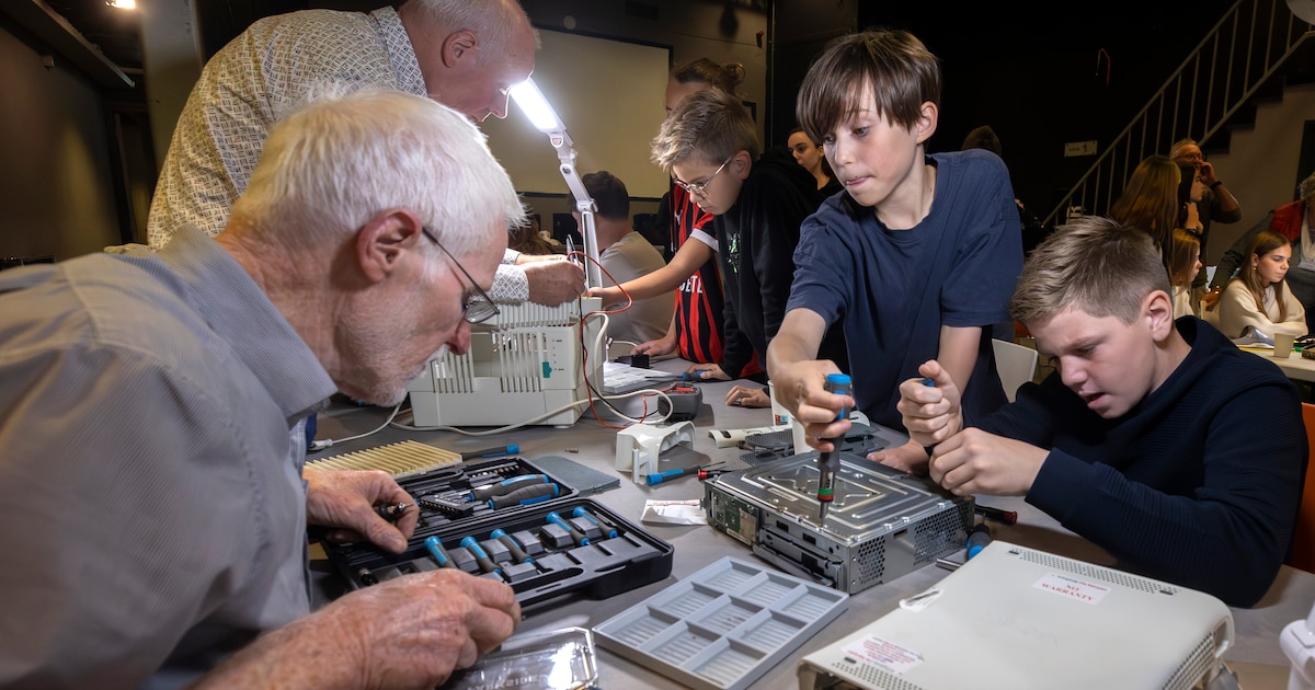 Samen sleutelen aan jouw kapotte apparaat: Repair Café in Westerhaar