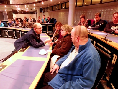 Politiek café in wijkcentrum De Hofstee in Delft