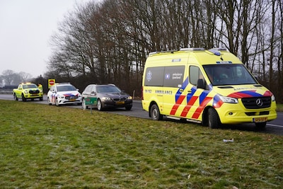 Man (31) mishandeld op de A28 bij Staphorst: politie houdt na achtervolging 51-jarige verdachte aan