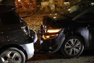 Kop-staartbotsing in Apeldoorn zorgt voor blikschade en opstoppingen