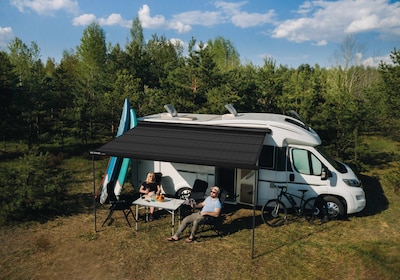Caravans worden rijdende zonnecellen: slimme folie over vier jaar op de markt
