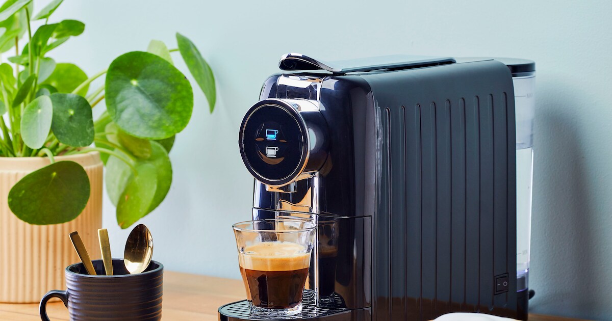Ontbrandt een koffieoorlog nu Blokker met eigen Nespresso-machine komt ...