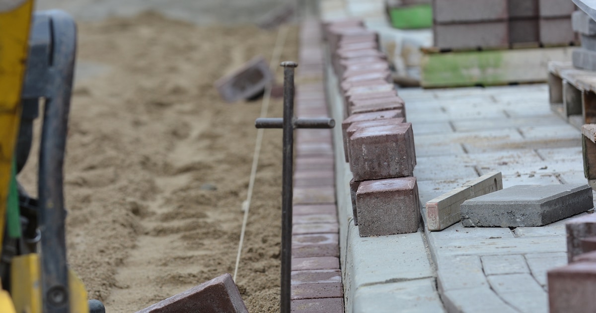 Gemeente Simpelveld start met reparatie van stoepen