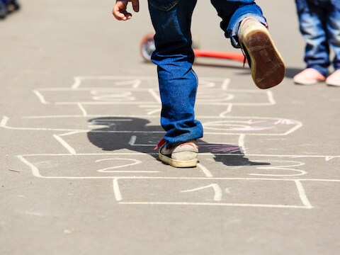 Buitenspelende kinderen. Foto ter illustratie.