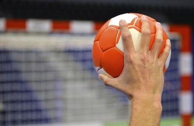Drie meisjes (11) geroyeerd bij PSV Handbal: na verhitte rechtszaak gaan club en moeders tóch in ges