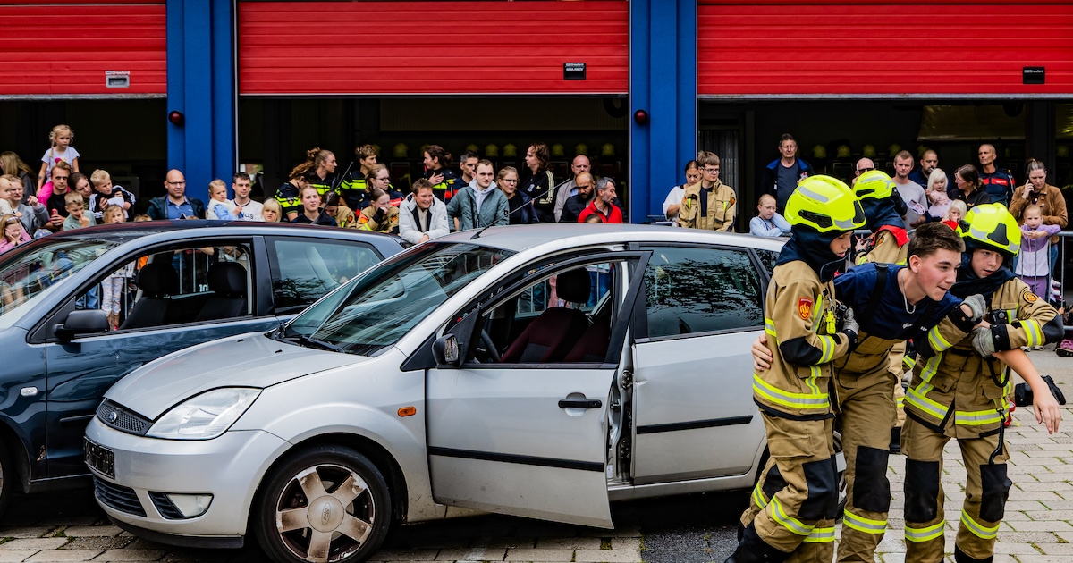 Veiligheidsdag in Oude Pekela: politie, ambulance en VR-ervaringen in gemeenten