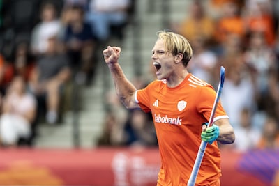Jip Janssen ervaart de keerzijde van de schijnwerpers als strafcornerman: ‘Soms vergeet je dat je ook mens bent’