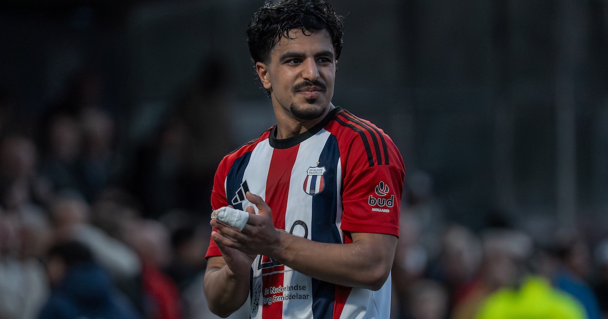 Maassluis-matchwinner viert twee goals op bijzondere manier: ‘Het broodje frikandel heb ik afgeslage