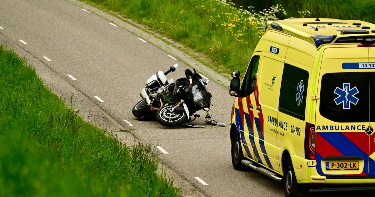 Agent gewond na harde val met motor tijdens rijopleiding in Wijdenes