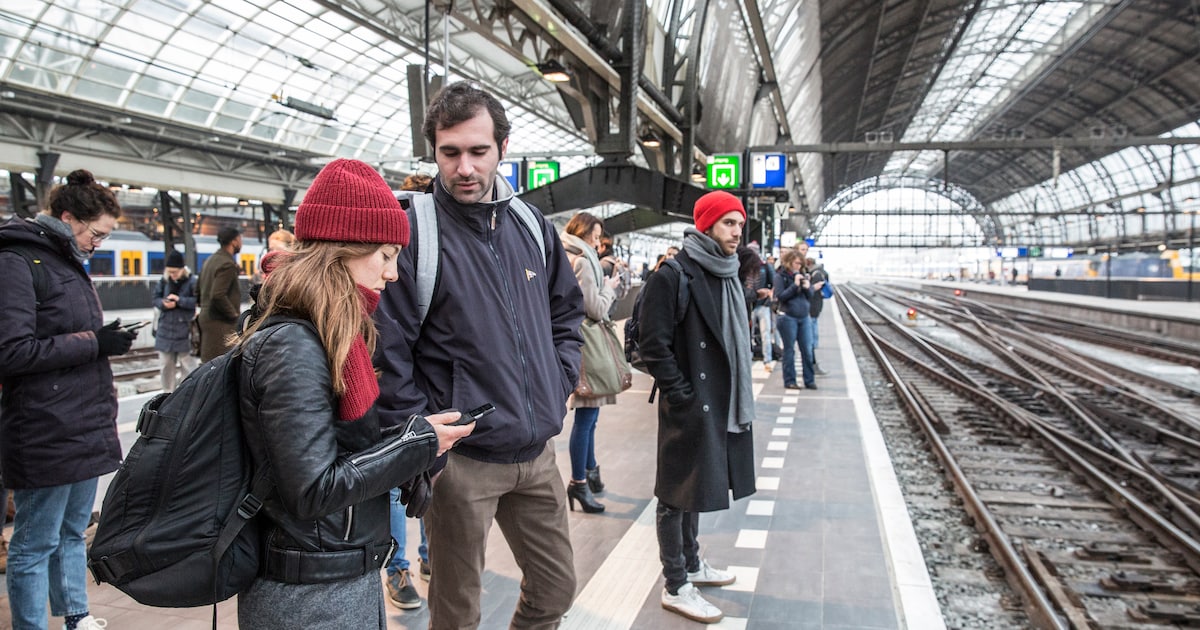 Bijverdienen terwijl je op de trein wacht | Nieuws | AD.nl