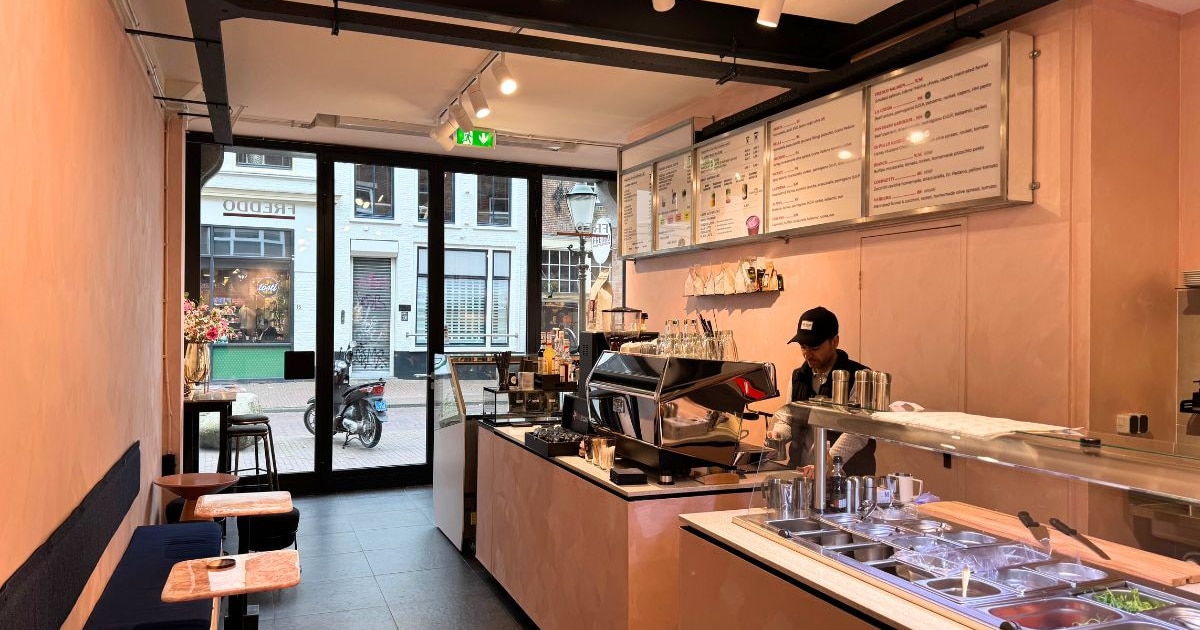 Koffie, matcha en sandwiches: Andra opent Freddo op de Kamp