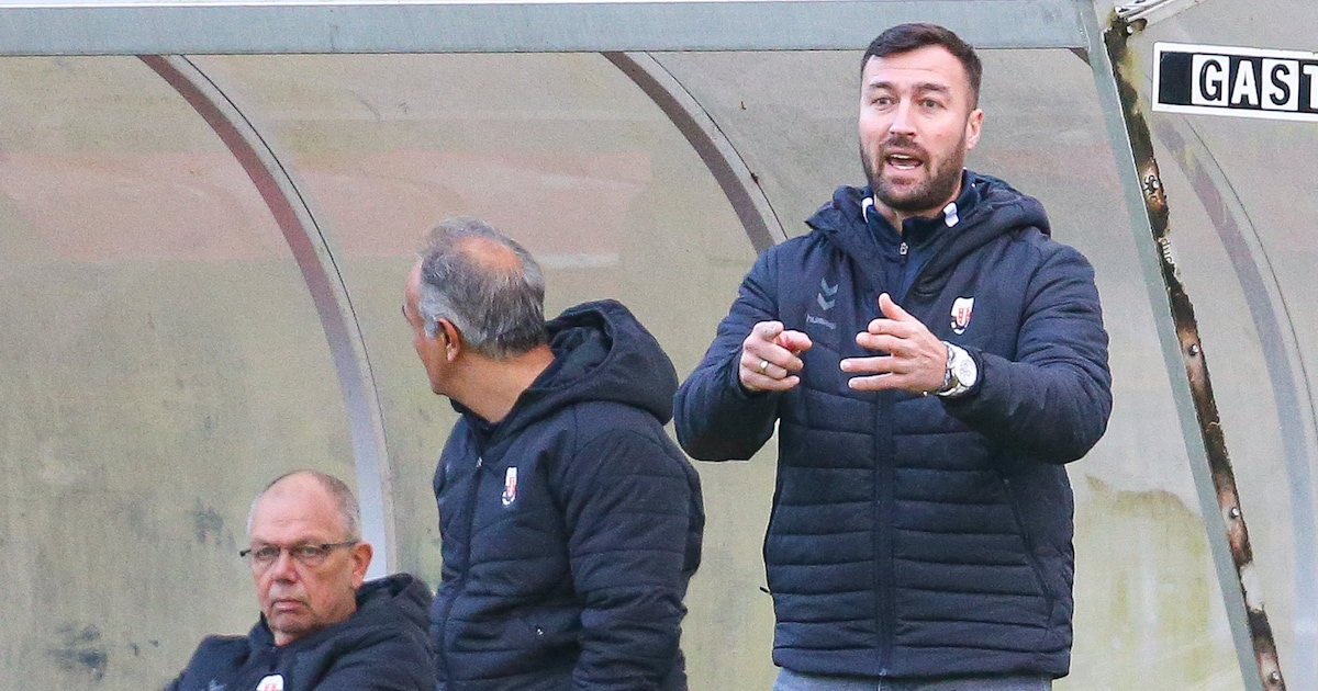 Leen van Steensel is nieuwe trainer van Barendrecht: ‘Ik besef niet half hoe groot deze club is’