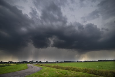 Alleen in Overijssel nog code geel om stevige onweersbuien