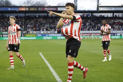 Twaalf invalbeurten overtuigen Sparta: Thórisson blijft langer op Het Kasteel