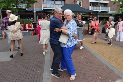 You are not alone at the Danspaleis: why these dance afternoons mean so much to the elderly in Amsterdam