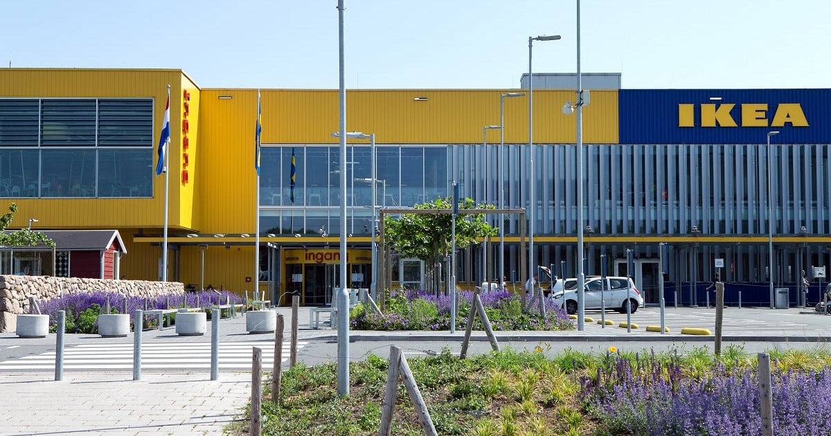 Massaal naar Ikea Delft vanwege het winterweer, file en afrit bij A13 gesloten