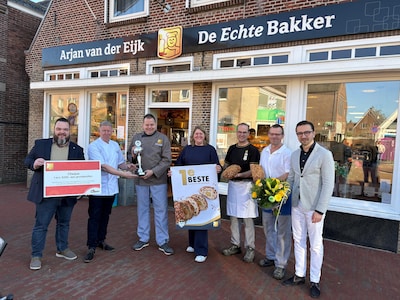 Bakkerij in Haastrecht heeft beste paasbrood van het land: ‘Erg bijzonder om deze prijs te winnen’