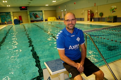 ZVS heeft een bijzondere veteraan: ‘Als het aan mij ligt, ga ik zwemmend mijn kist in’
