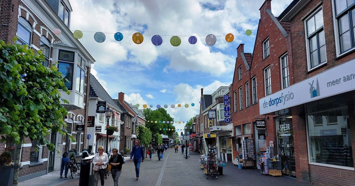 Kids Kleedjesmarkt in Dorpsstraat Zoetermeer