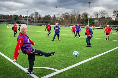 Loting voor walking football live in Tiels restaurant