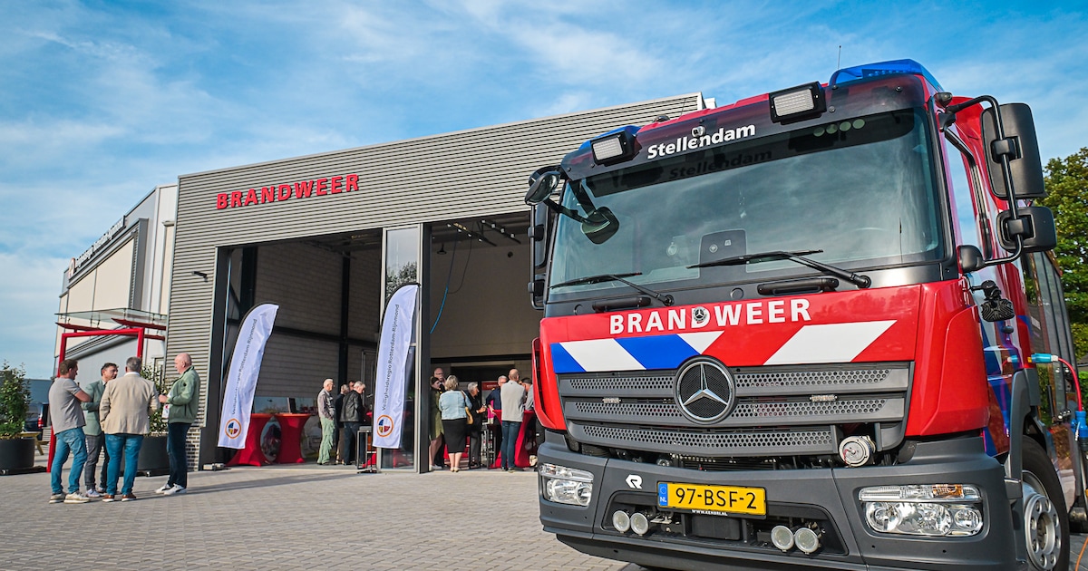 Nieuwe brandweerkazerne Stellendam officieel geopend