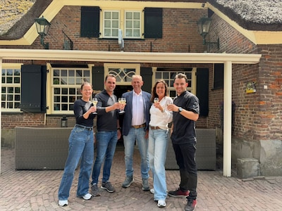 Na jaren meewerken is het nu officieel: Marc Loomans koopt familierestaurant De Mispelhoef van zijn 