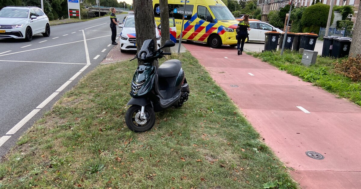 Automobilist aangehouden na aanrijding met scooter op Nieuweweg in Honselersdijk