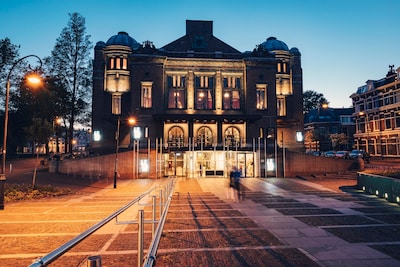 Children aged 12 and under can attend youth performances for free at Stadsschouwburg Haarlem