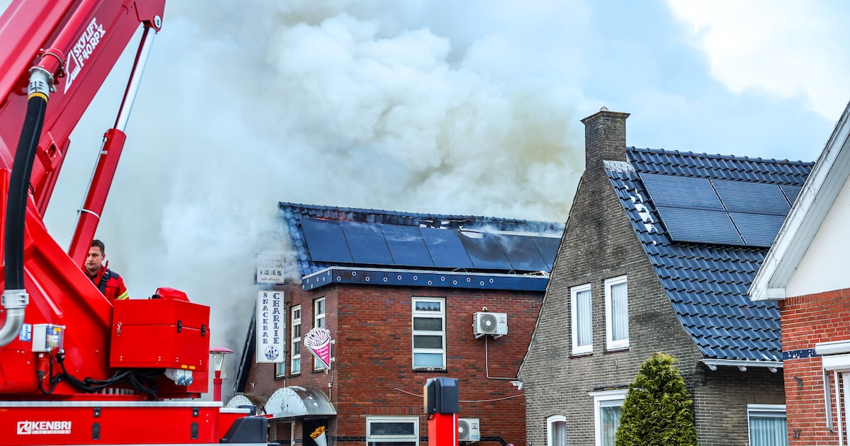 NL-alert verstuurd voor brand in snackbar aan de Ceresstraat in Stadskanaal: 'Sluit ramen en deuren'