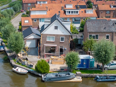 Astrid en Eric zagen hun huis in één klap 51 centimeter wegzakken, nu houdt de hele straat de adem in
