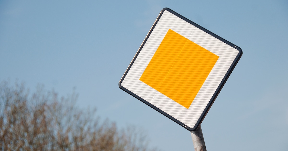 Let op als je hier rijdt: voorrang op het kruispunt Trompweg-Leidseweg veranderd