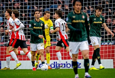 Bierdouche na afgang, spektakelstuk met 8 goals en historische rampstart: de laatste edities van PSV-Feyenoord