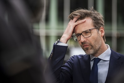 Opposition outraged by D66 minister Sjoerdsma’s ‘incomprehensible’ deal and ‘ruse’